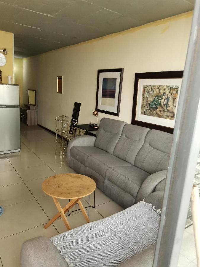 Broadway Flats Braamfontain Apartment *