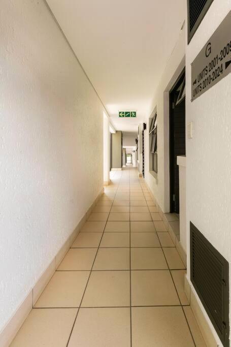 Apartment Exquisite Comfortable And Affordable Elegant Place Johannesburg