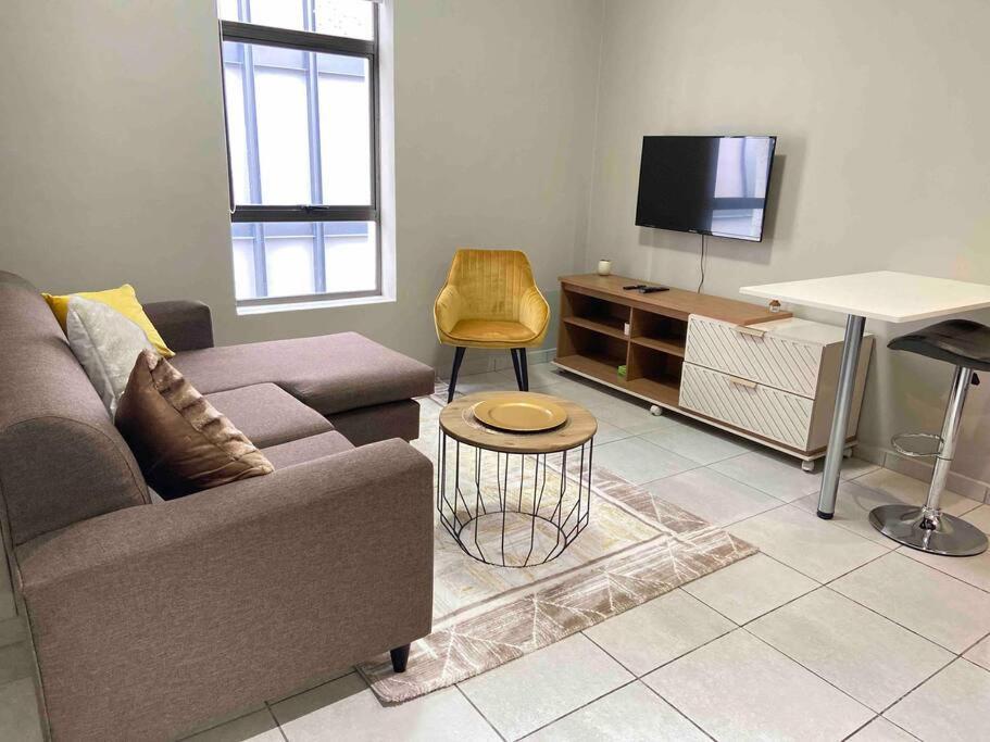 Cozy 1 Bedroom With Free Wi-fi Apartment