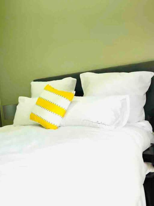 Apartment Cozy 1 Bedroom With Free Wi-fi *