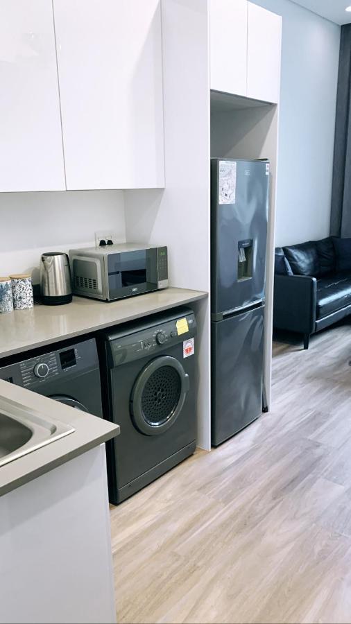 Illovo Central 1 Bedroom Apartamento *