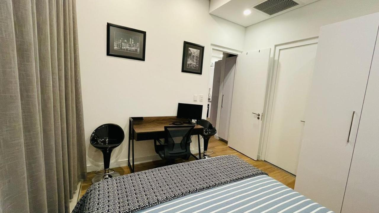 Illovo Central 1 Bedroom *