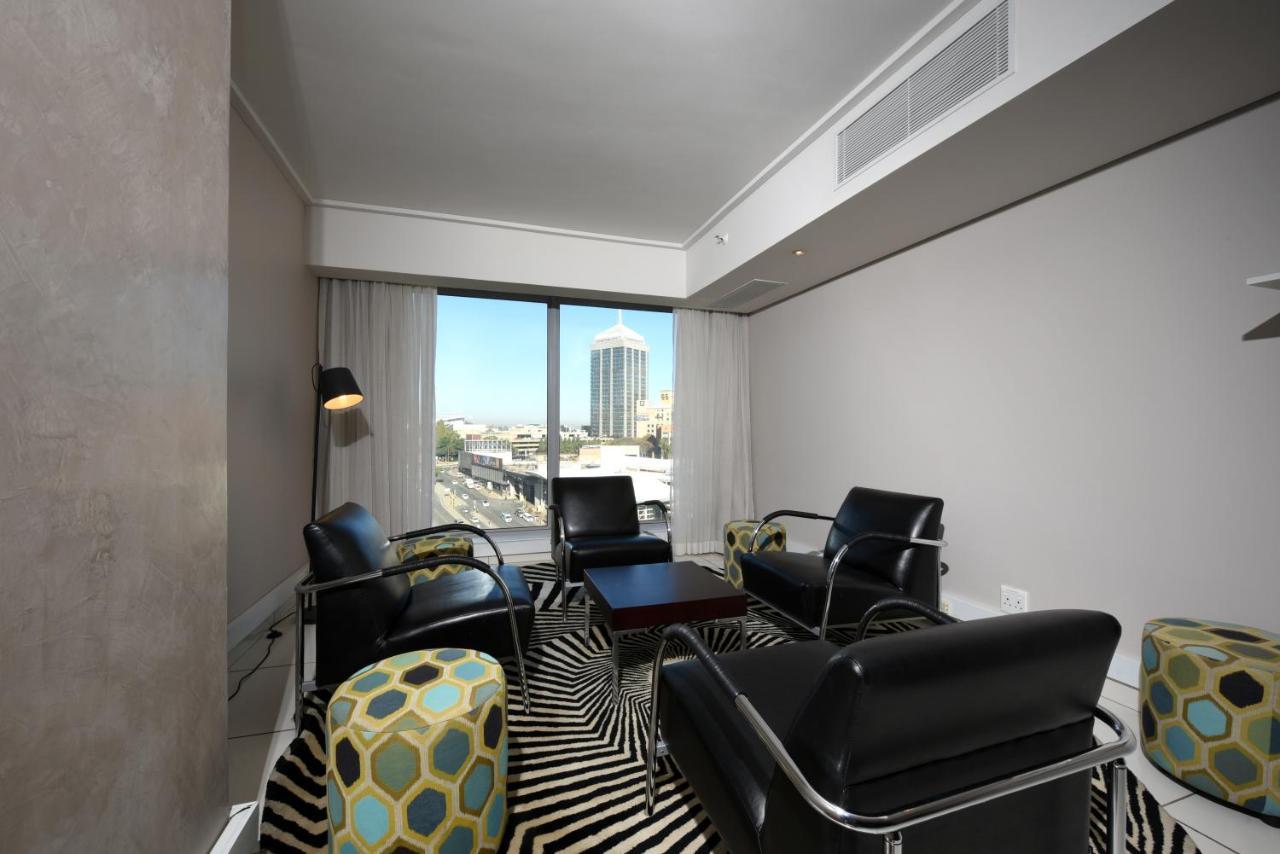 Radisson Blu Gautrain Hotel, Sandton