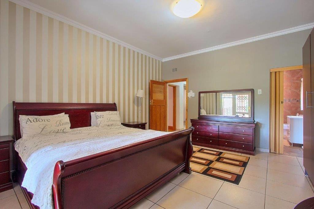 The Owl Boutique Bed & Breakfast *