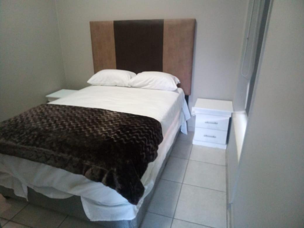 Rosebank By The Mall * Johannesburg