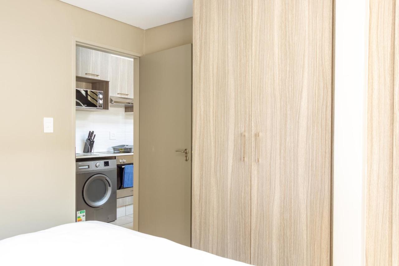 Apartment Zeus Apartments - Rosebank *