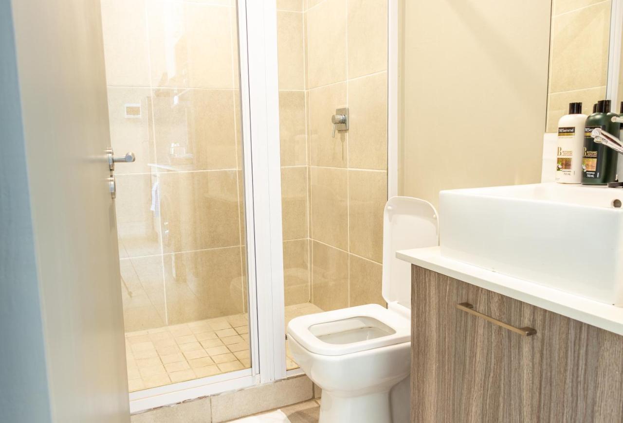 Zeus Apartments - Rosebank