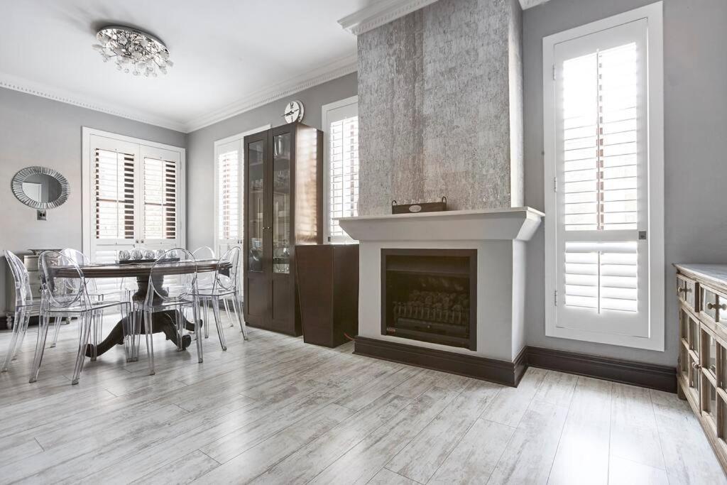 Apartment Stylish And Homely