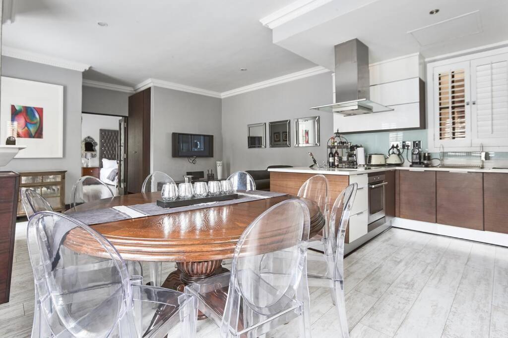 Stylish And Homely Apartment Johannesburg