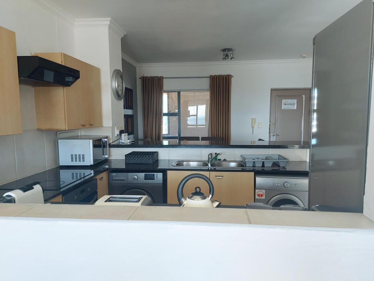 Westpoint Exclusive With Power Back Up Apartment *
