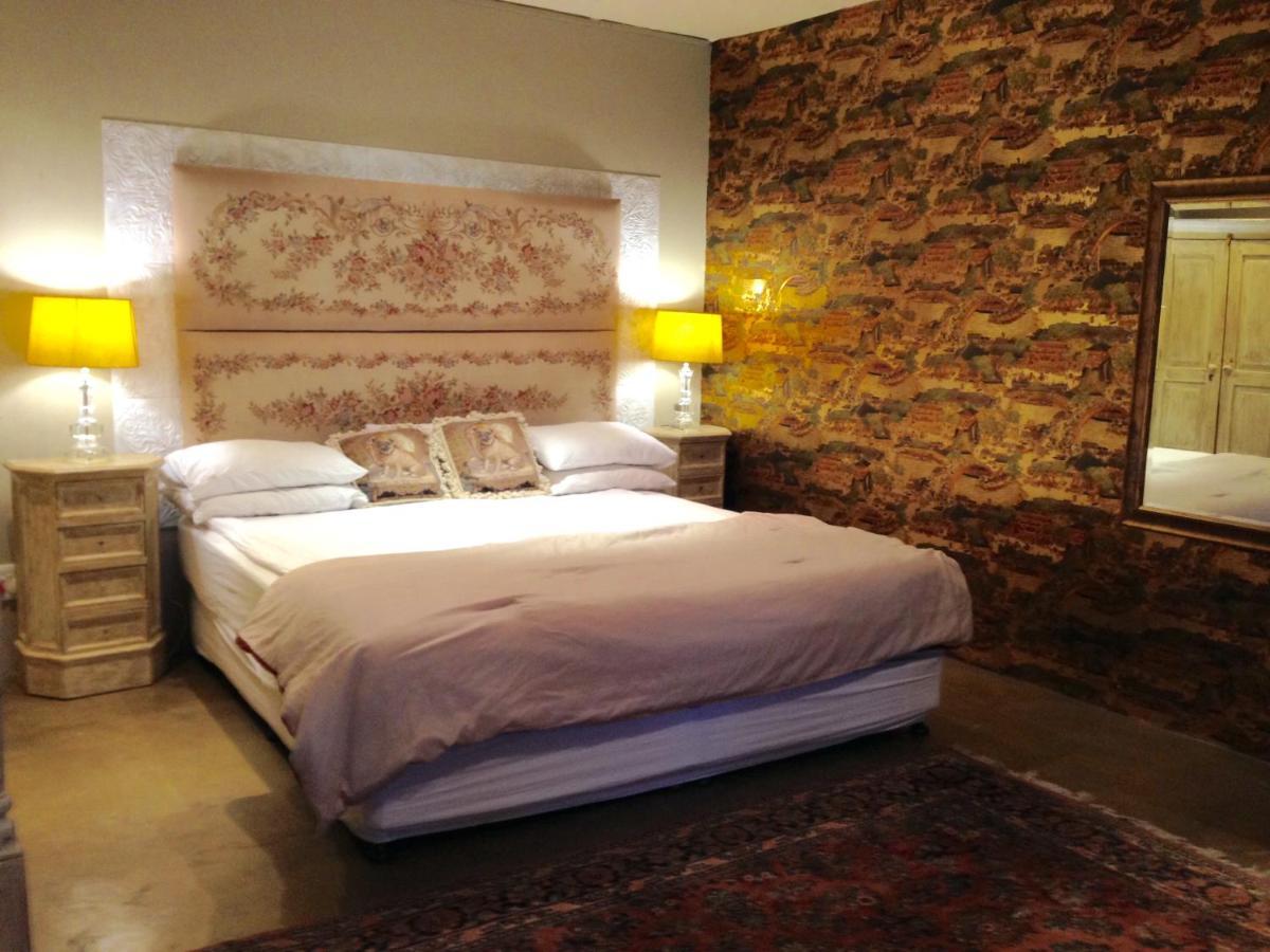 Parkhurst Apartment