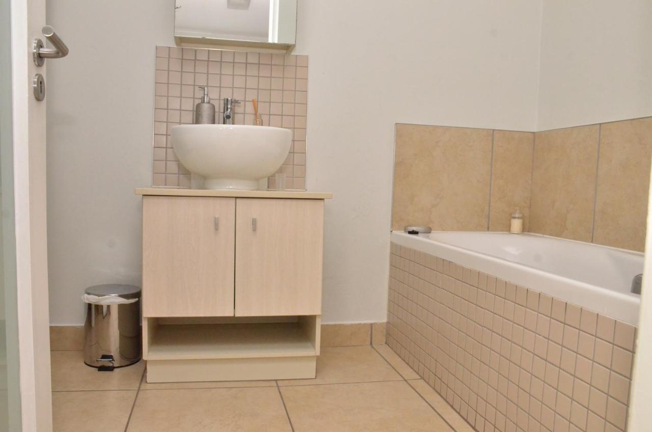 The Cube Apartments, Unit 34 On De La Rey Road * Johannesburg