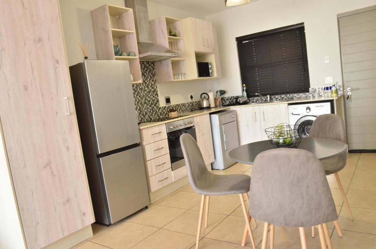The Cube Apartments, Unit 34 On De La Rey Road *