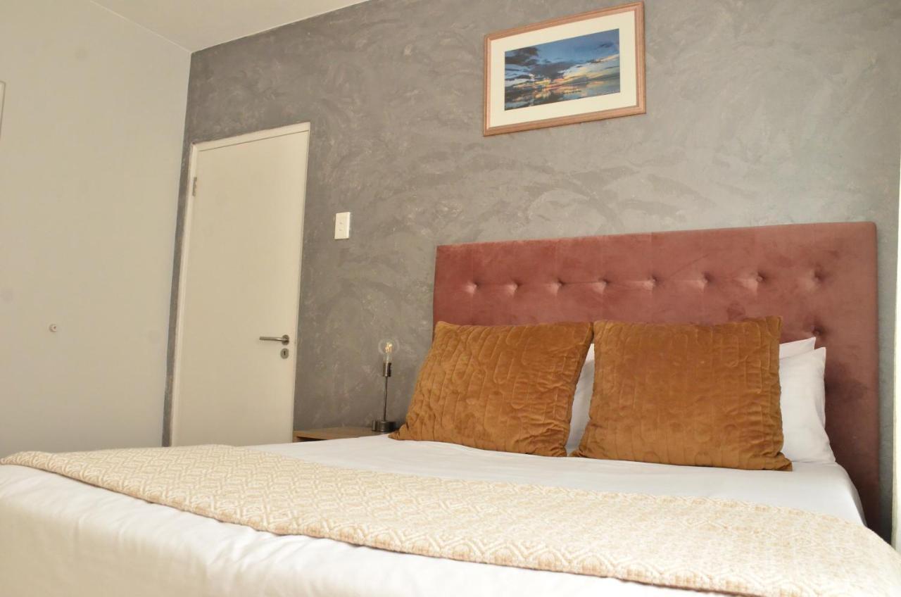The Cube Apartments, Unit 34 On De La Rey Road Johannesburg