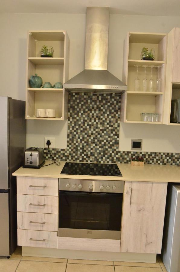 The Cube Apartments, Unit 34 On De La Rey Road
