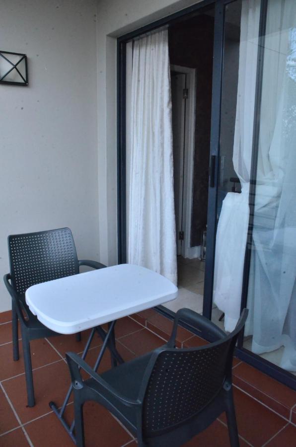 Apartment The Cube Apartments, Unit 34 On De La Rey Road *