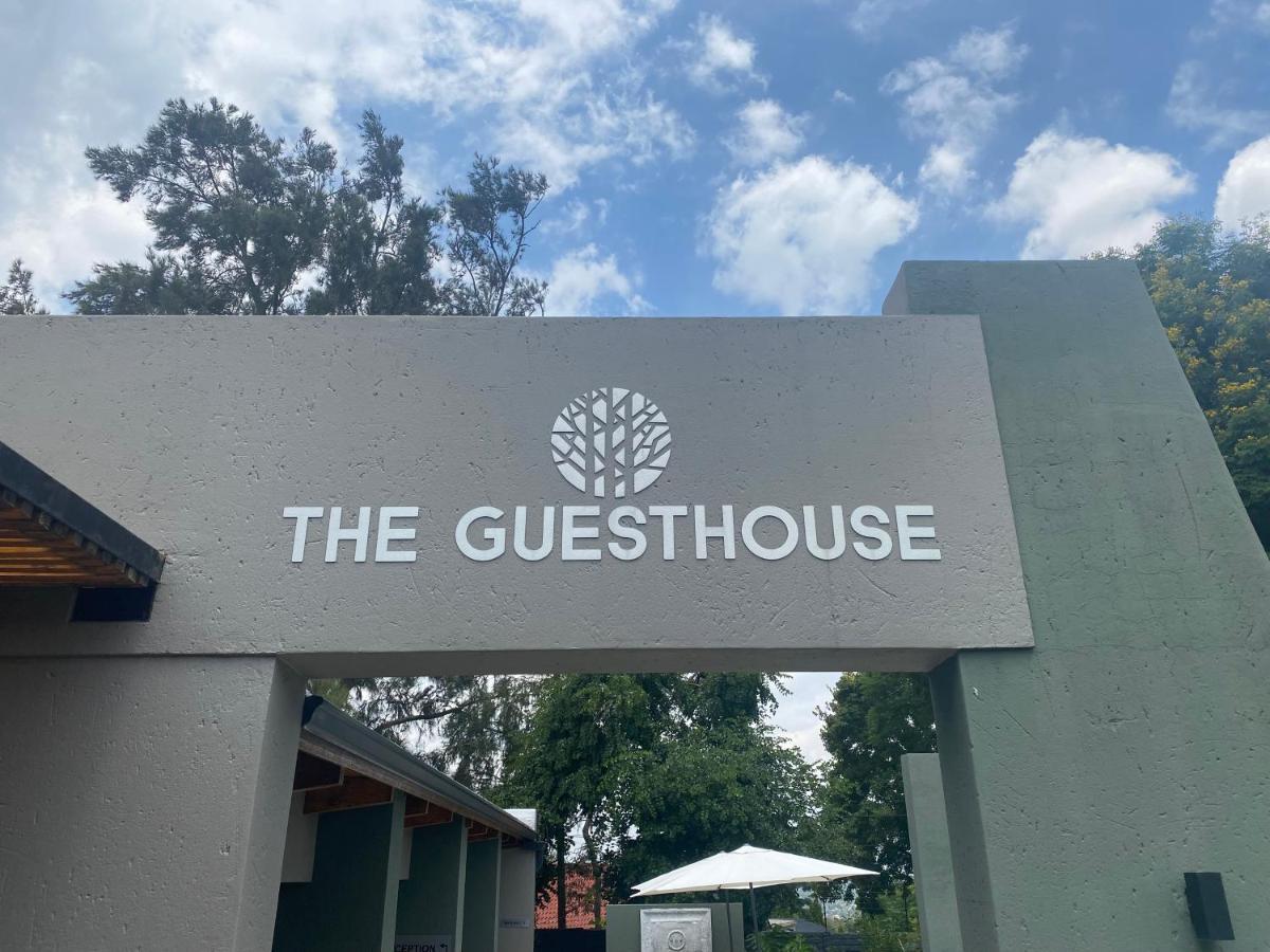 The 6 On Vrede Guest house *