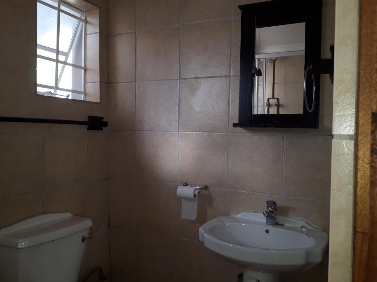 Cottage, Close To Uj, Milpark, Wits Homestay *