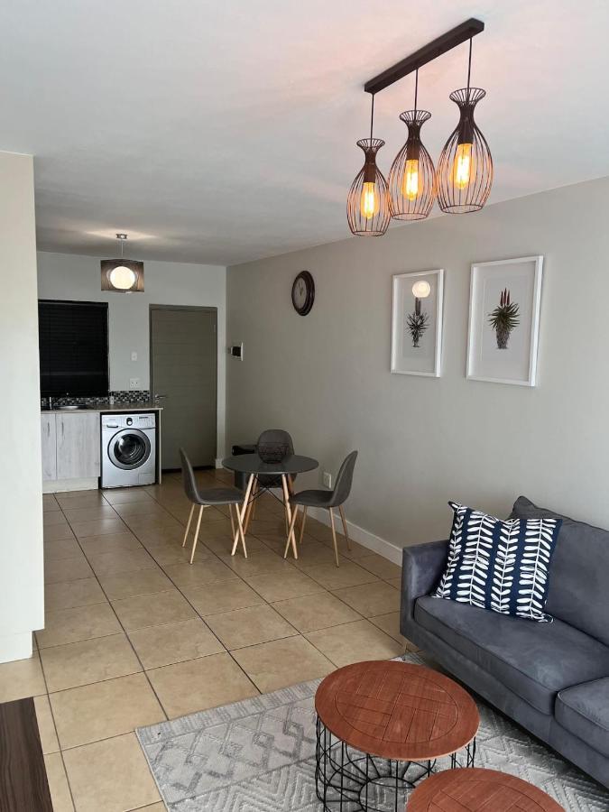 Apartment The Cube Apartments, Unit 34 On De La Rey Road