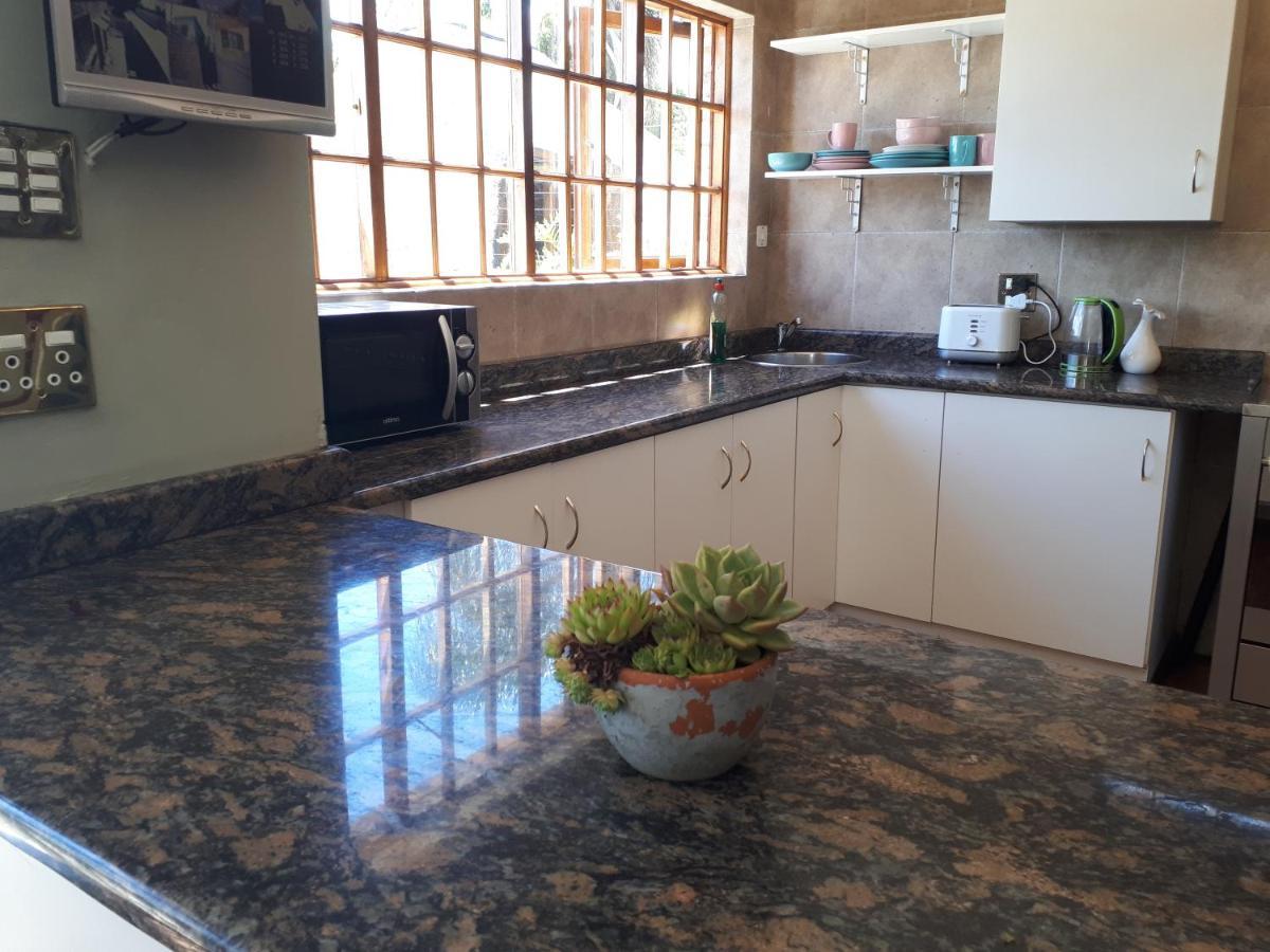 Cottage, Close To Uj, Milpark, Wits Joanesburgo