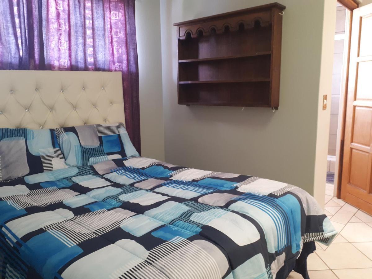 Cottage, Close To Uj, Milpark, Wits * Johannesburg