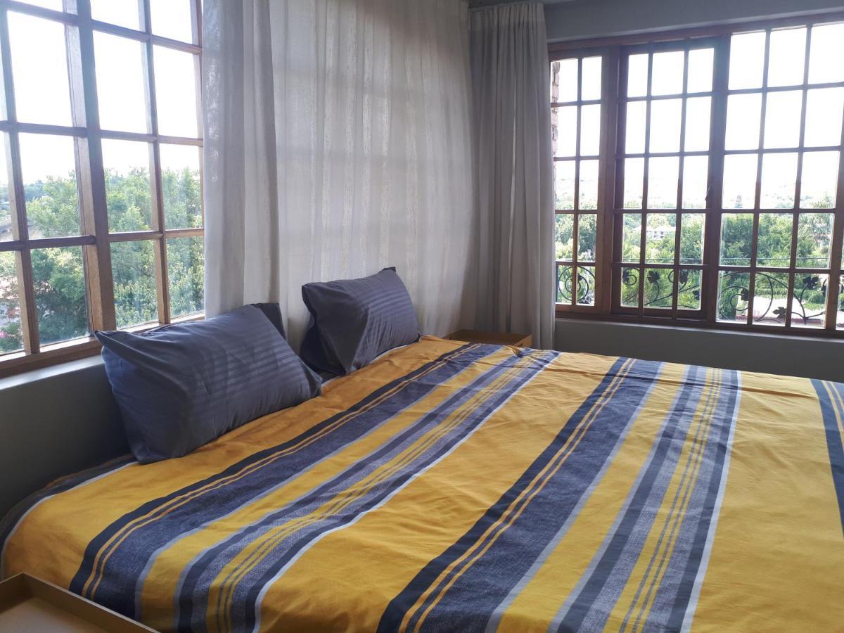 Cottage, Close To Uj, Milpark, Wits *