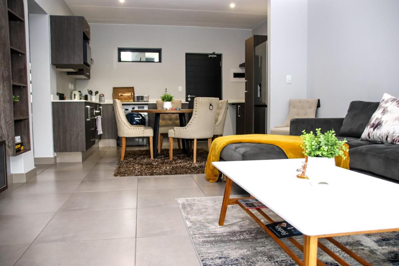 Apartment “pop Inn” Modern In Heart Of Bryanston *