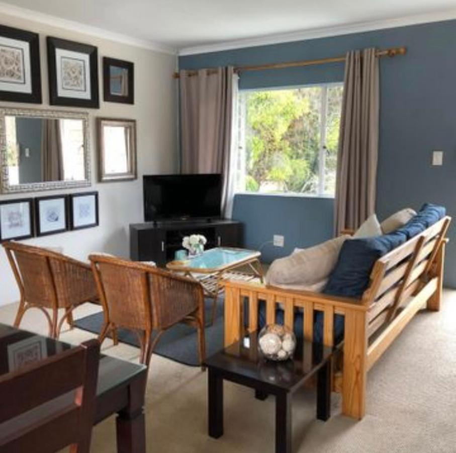 Vair's Place In Sandton Paulshof - Apartment, Lux Suites & * Johannesburg