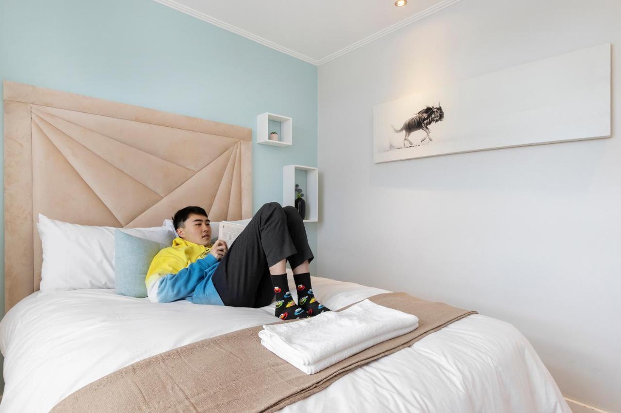 1 Bedroom Unit At Apex Apartment *