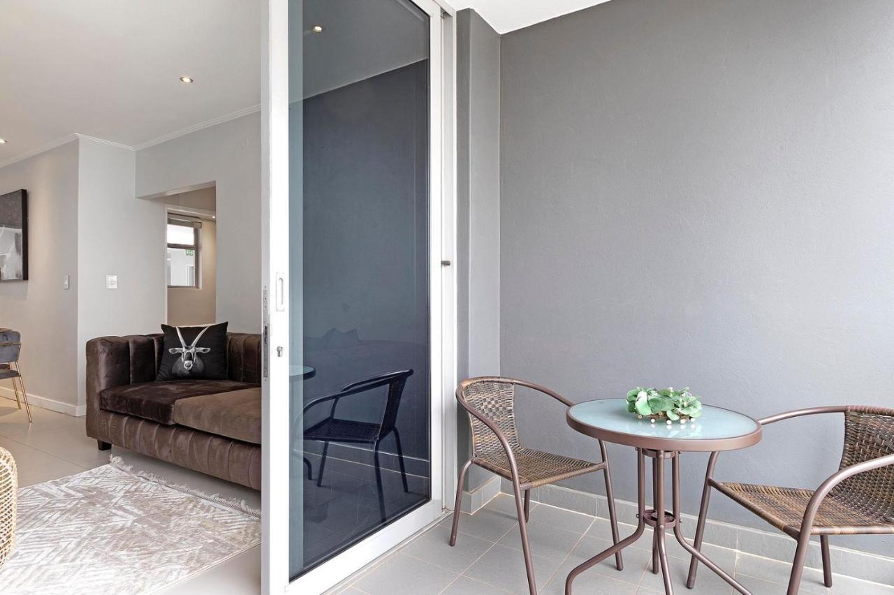 Apartment 1 Bedroom Unit At Apex