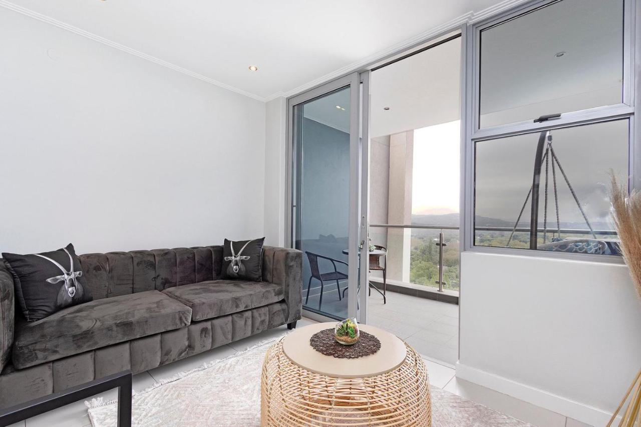 Apartment 1 Bedroom Unit At Apex *
