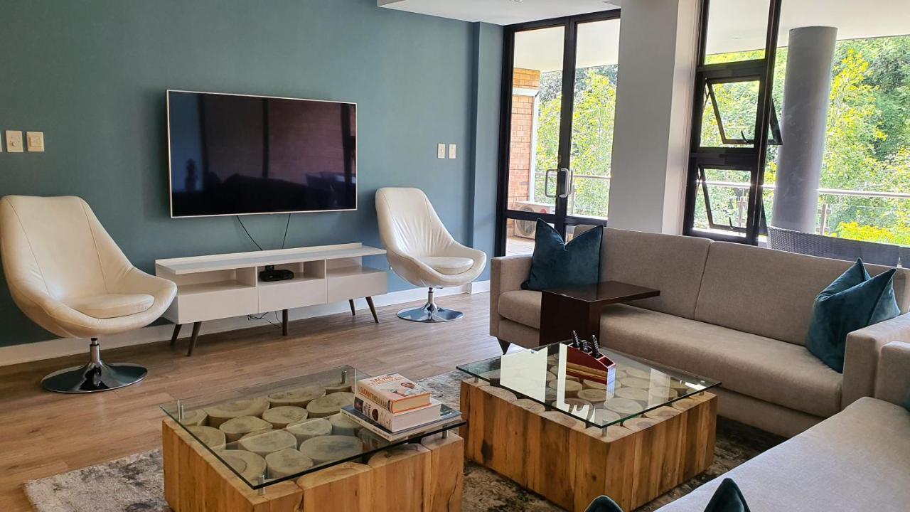 Zuri Residences At Degrees