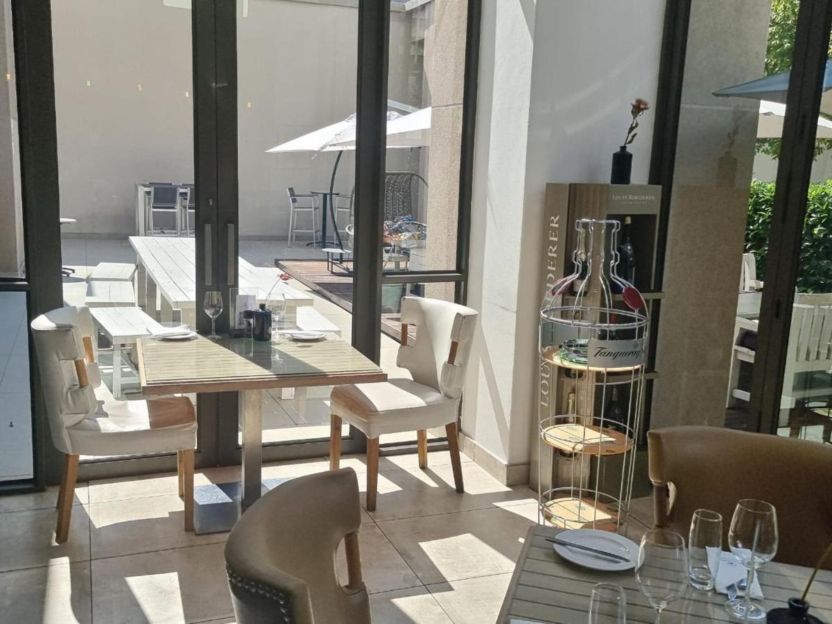 Sandton Skye Premium Apartamento Joanesburgo
