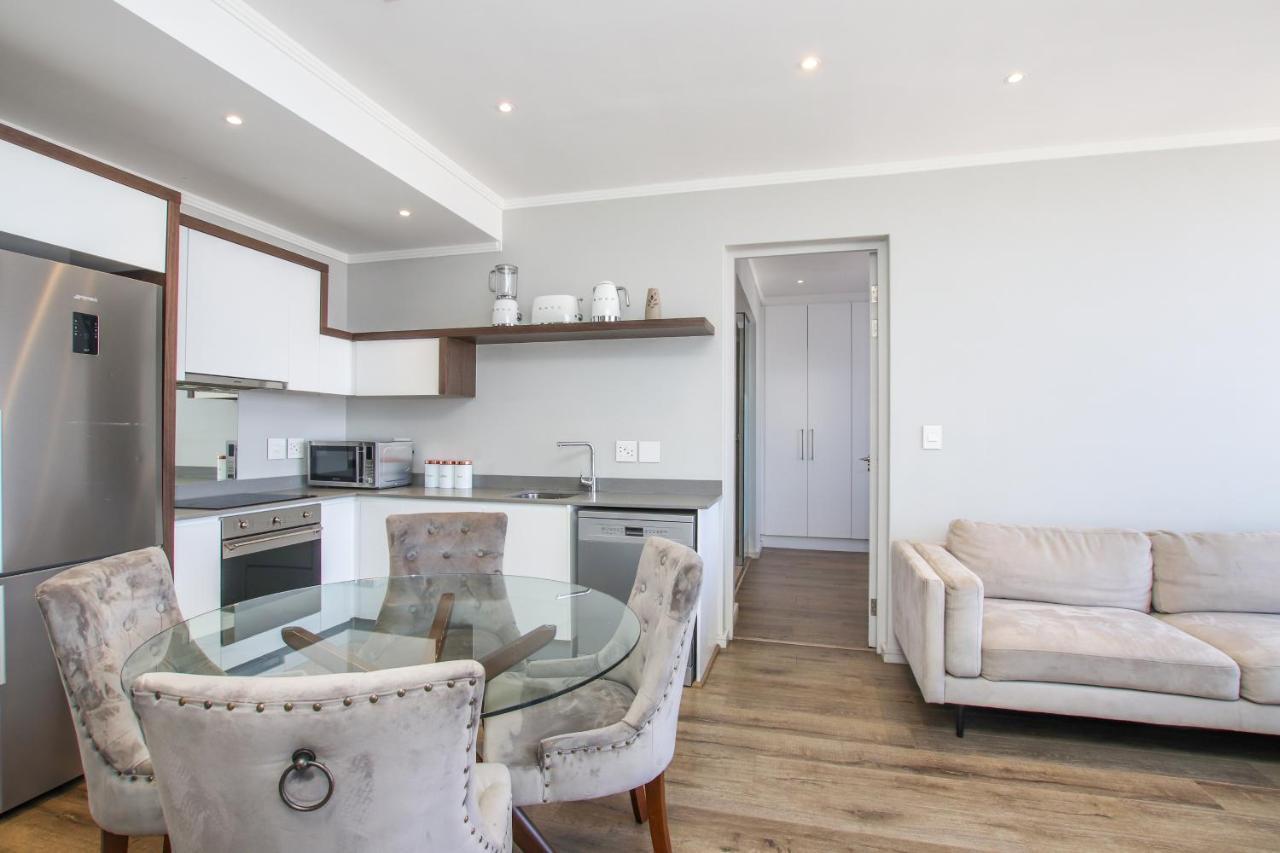 Apartment Sandton Smart Eleven Johannesburg