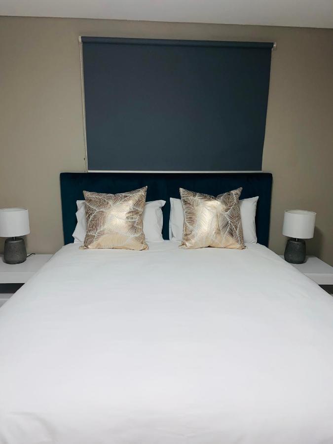 Amazing 2 Bedroom Unit With A Beautiful View Apartment