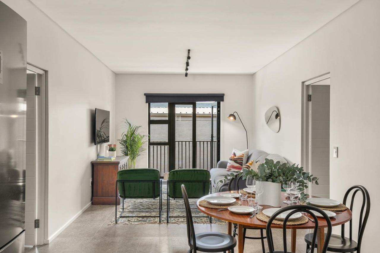 Hyde Park House Apartment