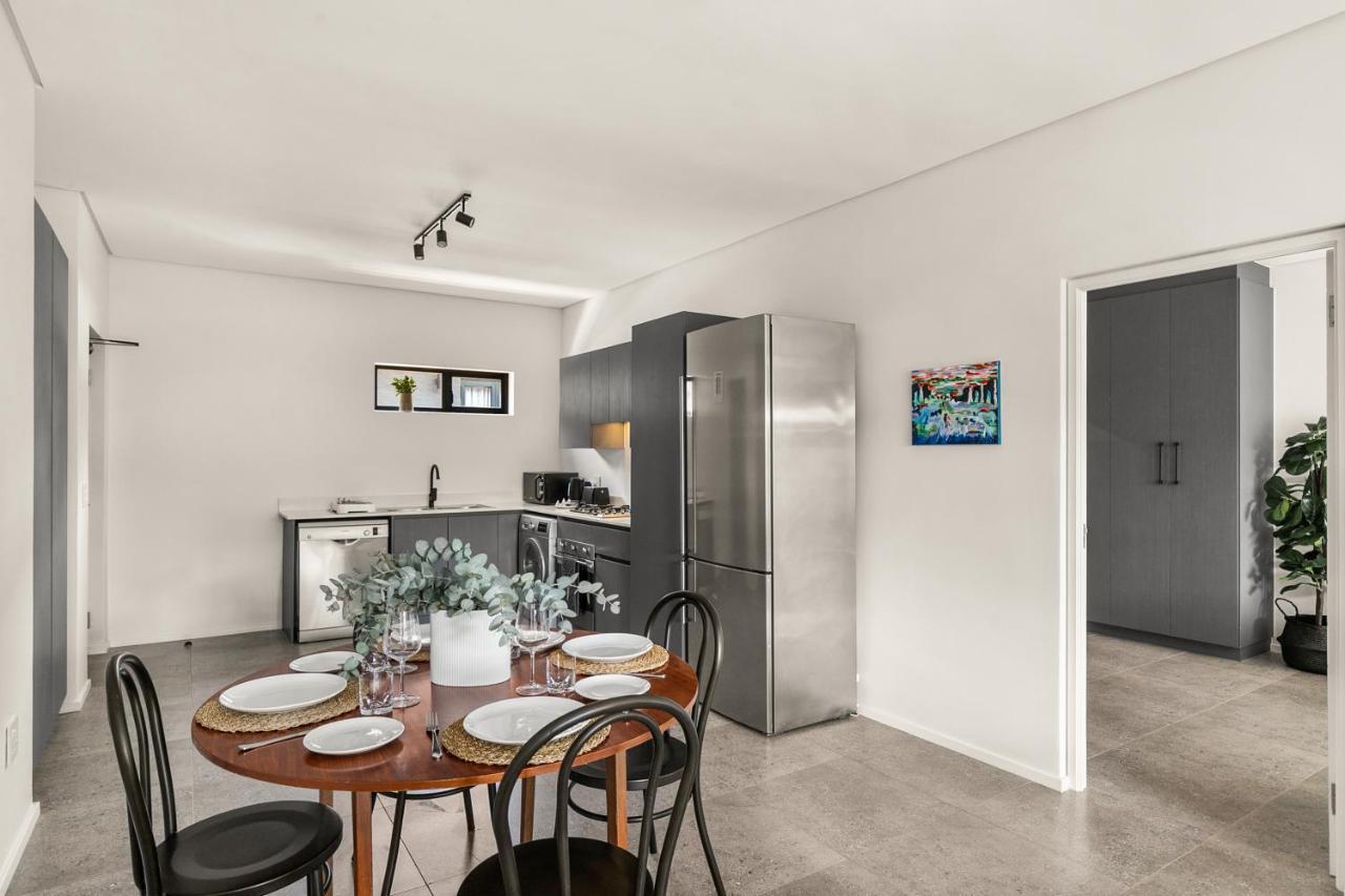 Hyde Park House Apartment