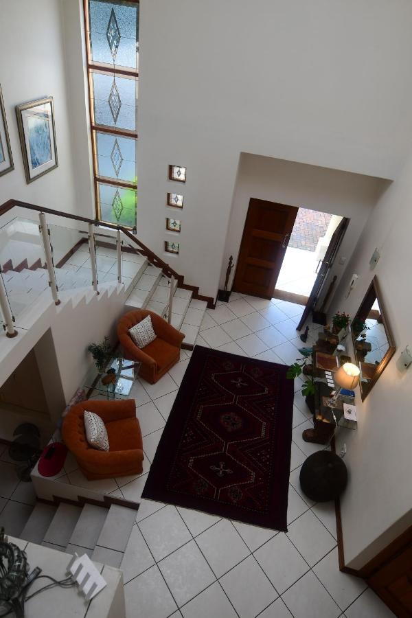 Highgrove Nhà khách Johannesburg