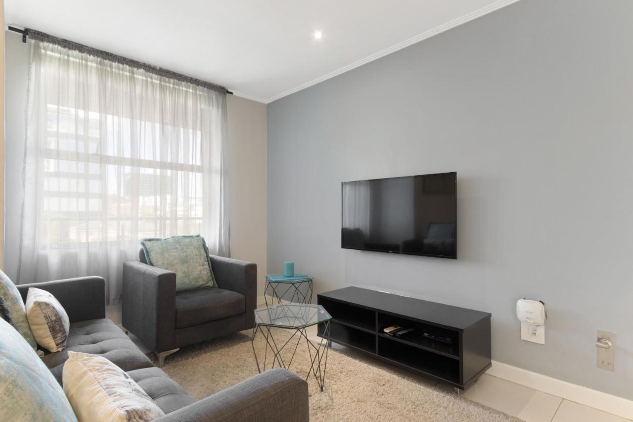 Apartment Kmg At The Apex *