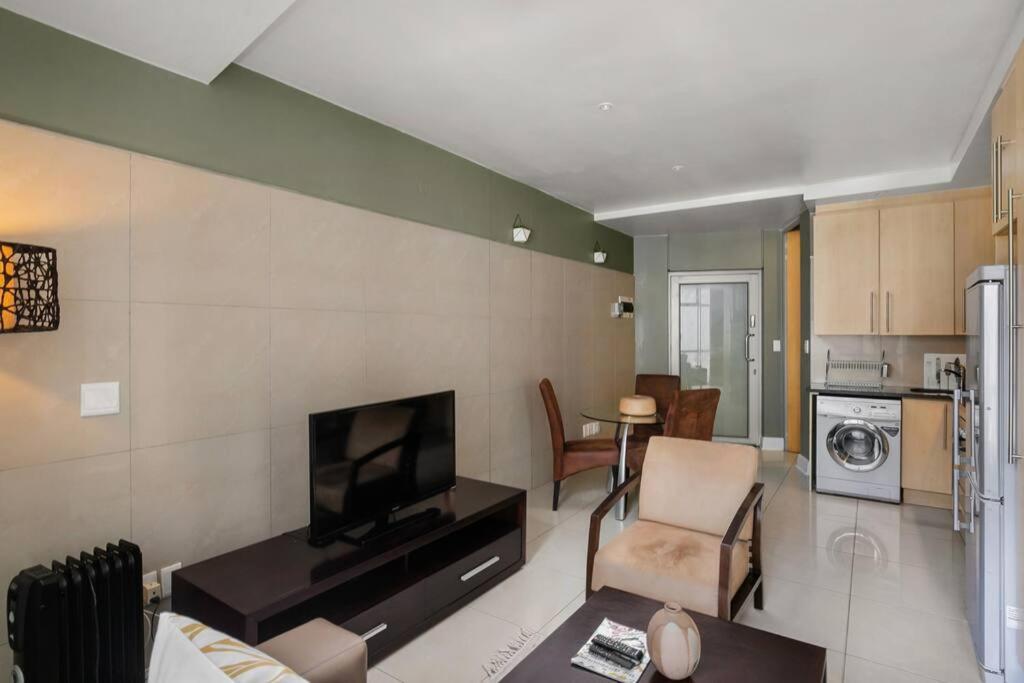 Hydro Park Sandton Executive Apartment