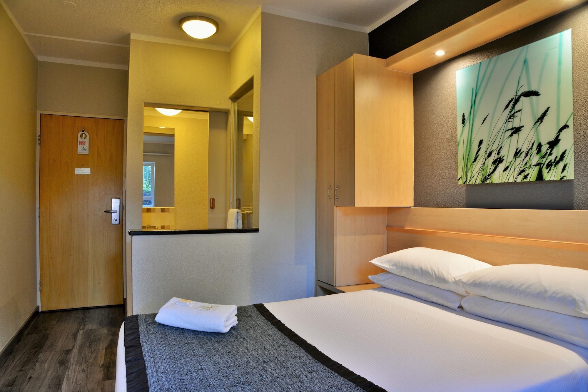 Hotel Road Rivonia