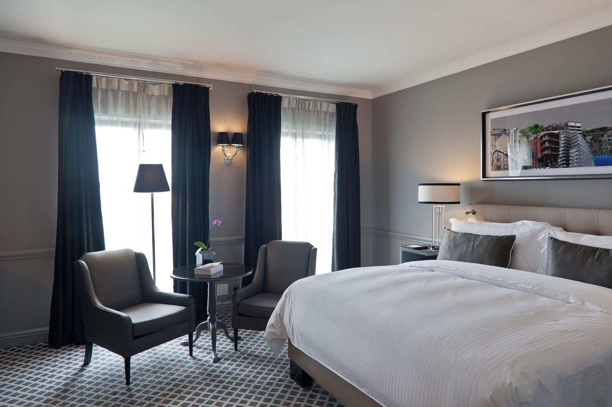 54 On Bath, Rosebank 5*