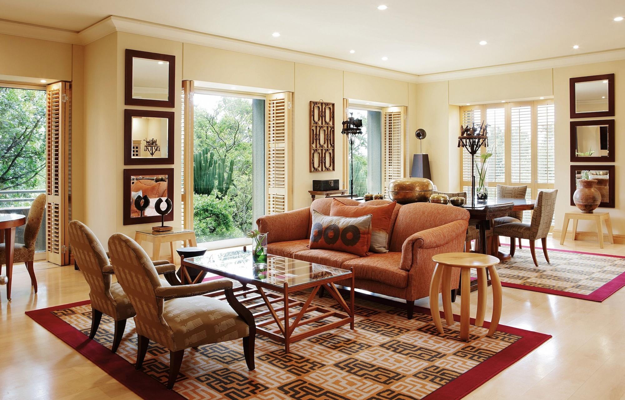Saxon Hotel, & 5*