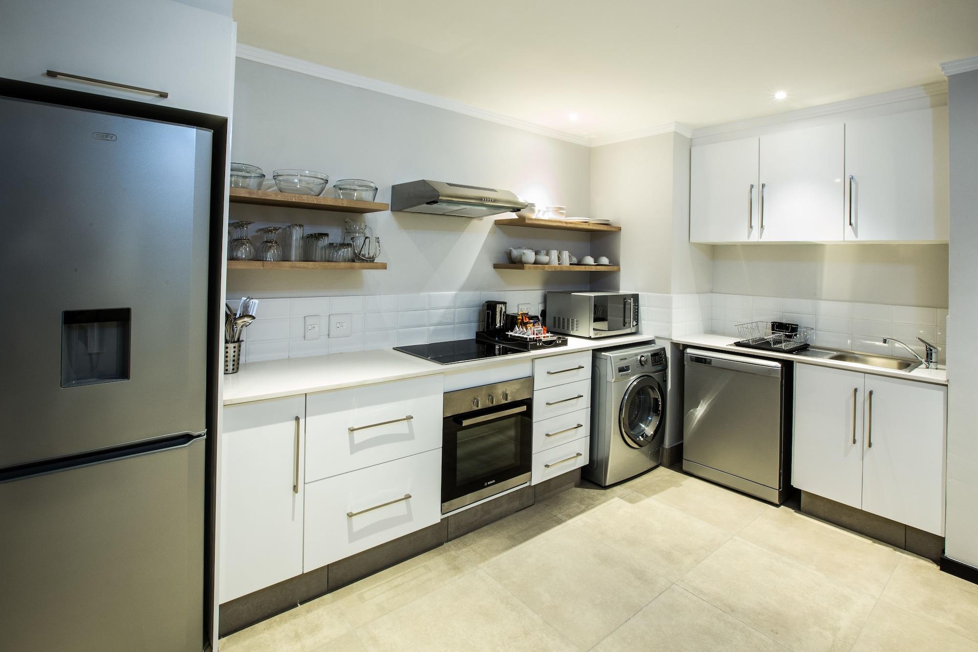 The Max Sandton Apartment *