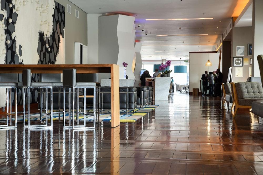 Hotel Radisson Blu Gautrain Hotel, Sandton Johannesburg