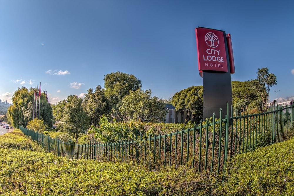 Hotel Bryanston 3*
