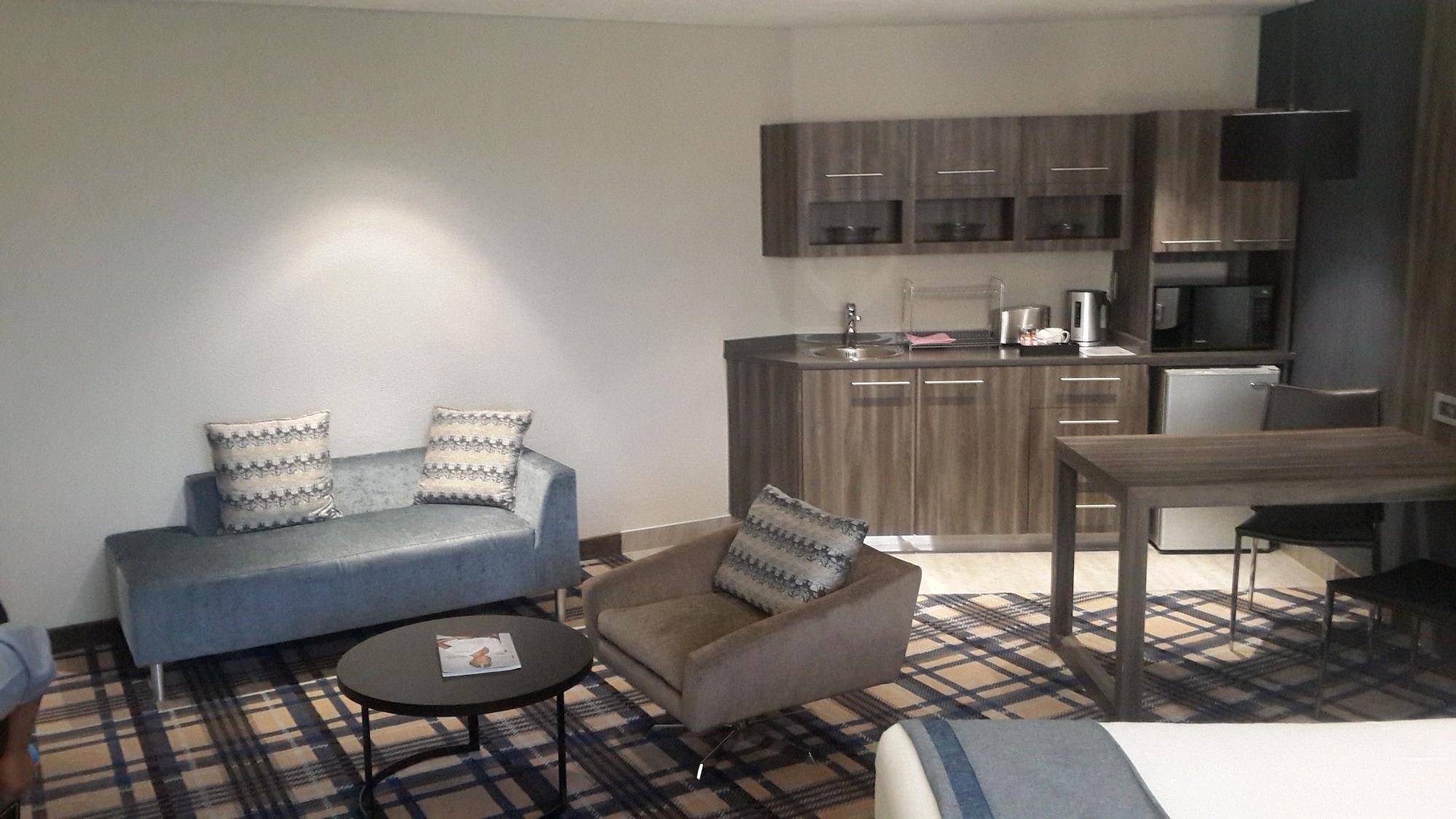 Garden Court Milpark, 3*