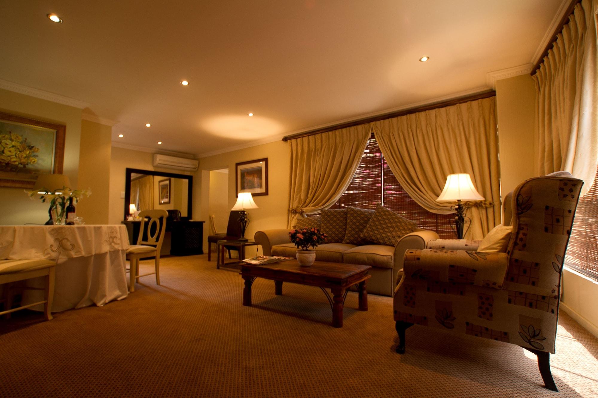 Little Tuscany Boutique Hotel 4*