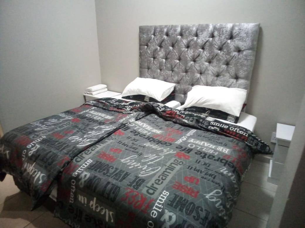 Rosch Inc Prop Rosebank Apartment