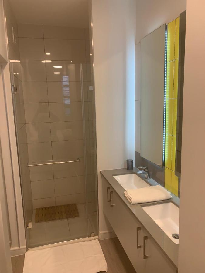 The Median Rosebank South Africa Apartment *